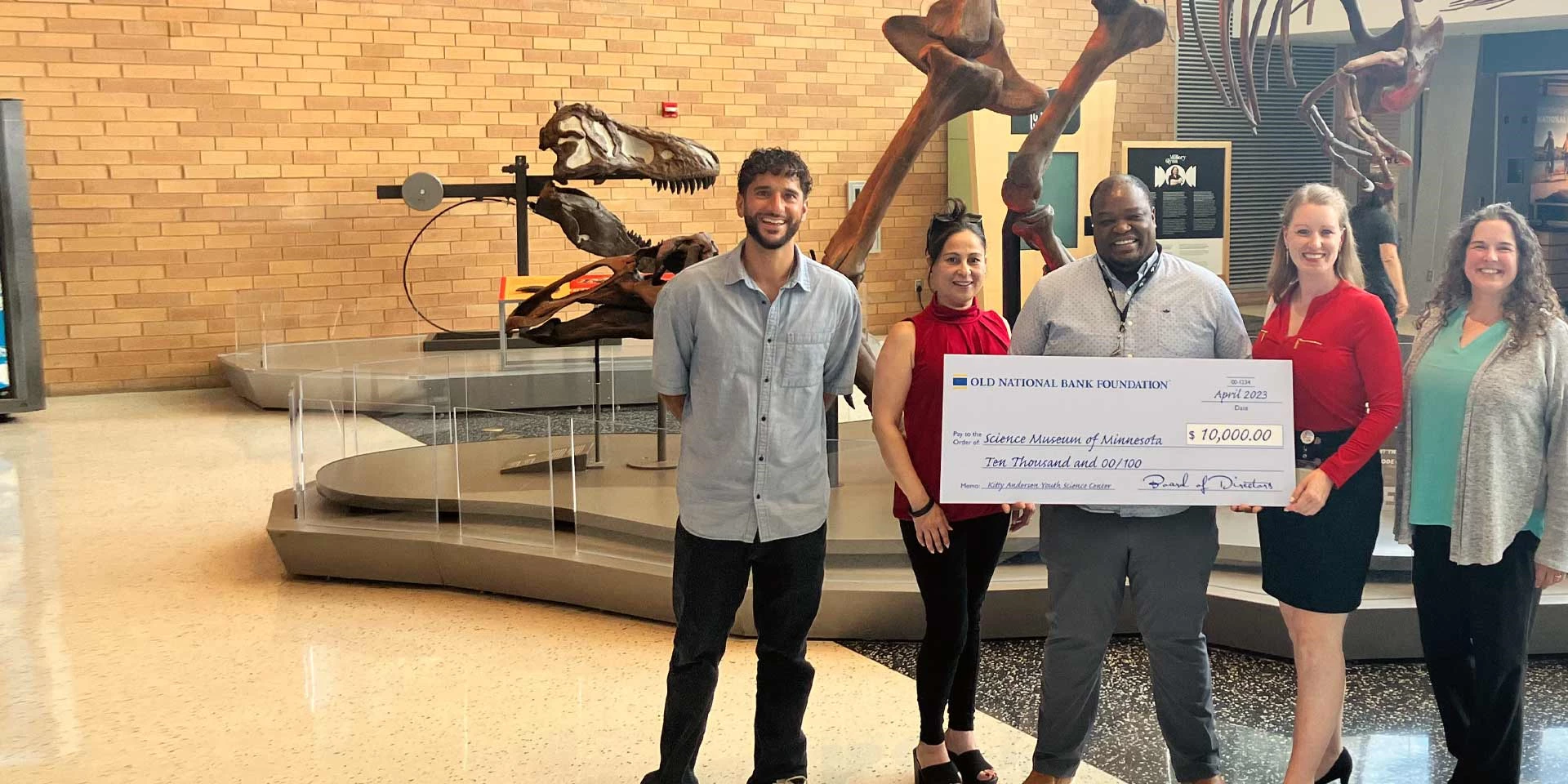Old National check presentation to the Science Museum of Minnesota